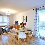 Apartament W Centrum Kolobrzegu Z Widokiem Na Rzeke Wyspa Solna